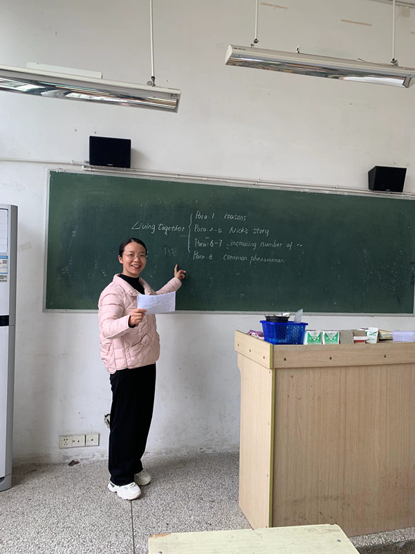 1679882181350098764.jpg 英语7.jpg