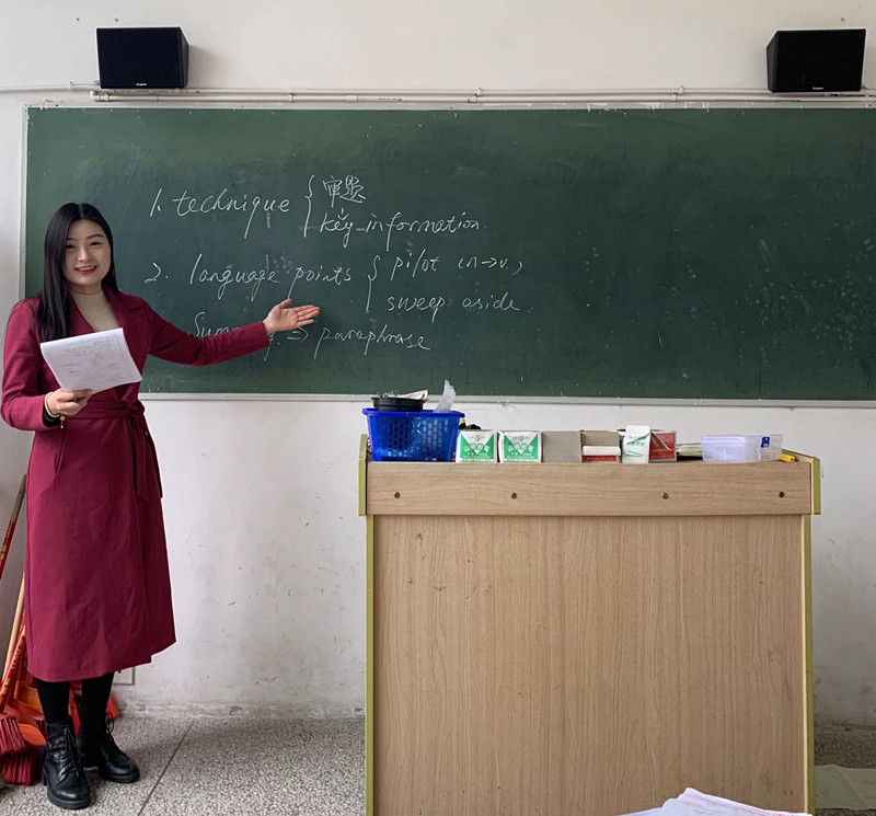 1679882183576010645.jpg 英语8.jpg