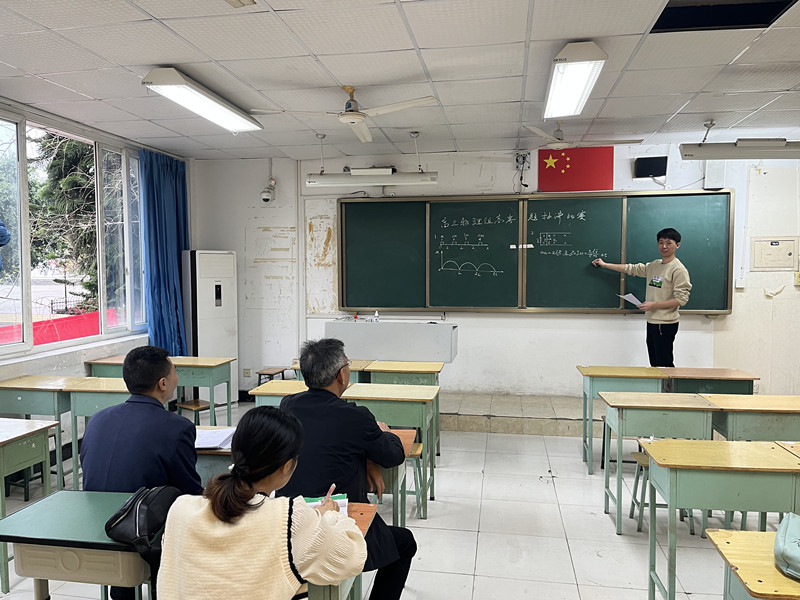 1679882272071099853.jpg 物理3.jpg