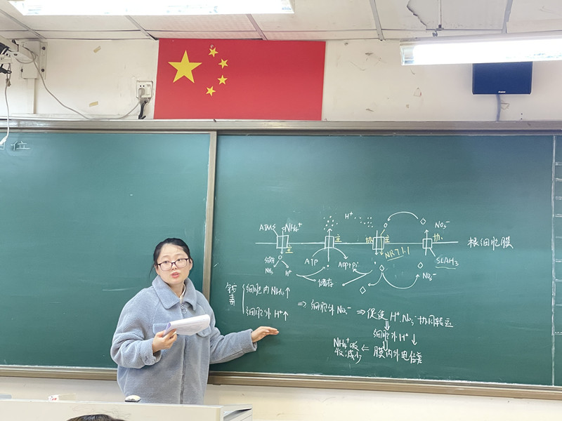1679882418636073239.jpg 生物4.jpg