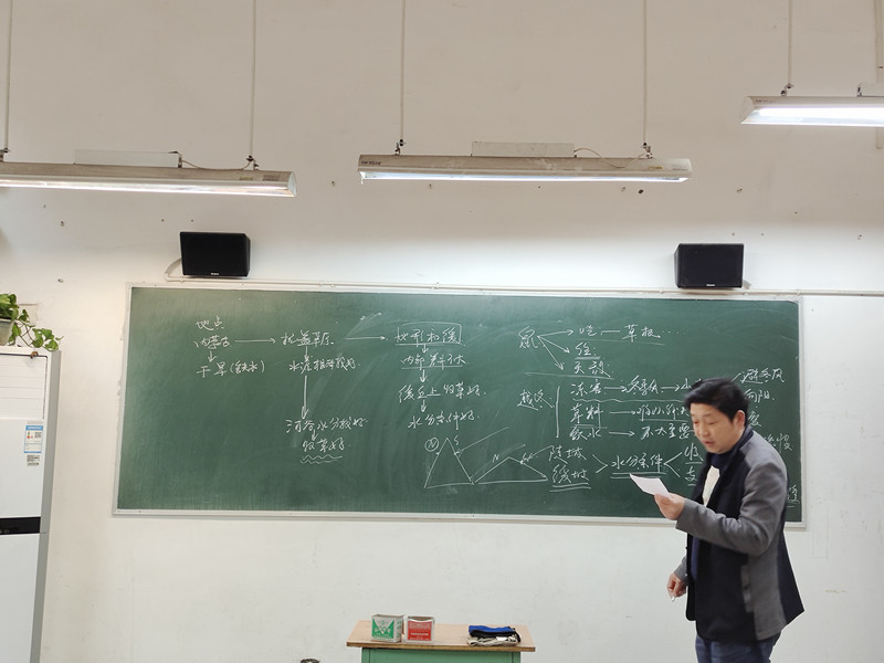 1679882595668032278.jpg 2杨成.jpg