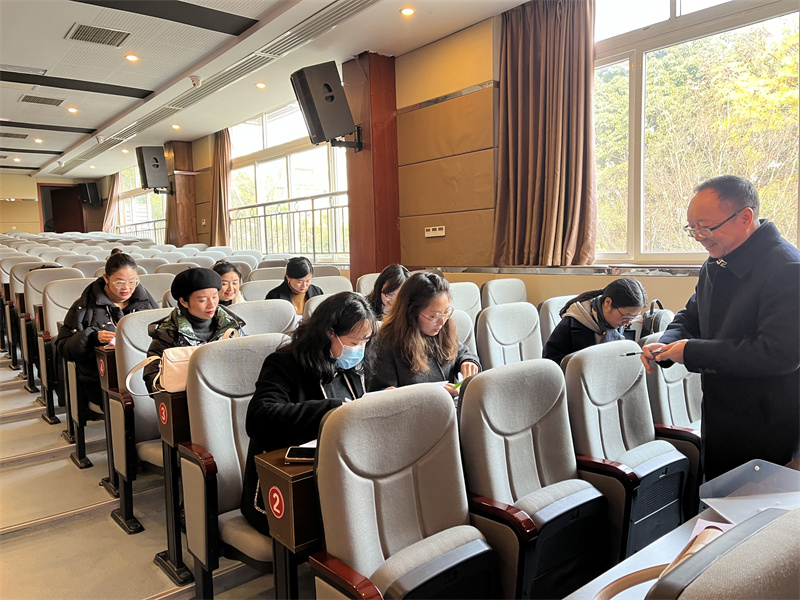 1703944409696041953.jpg 分组审议 (2).jpg